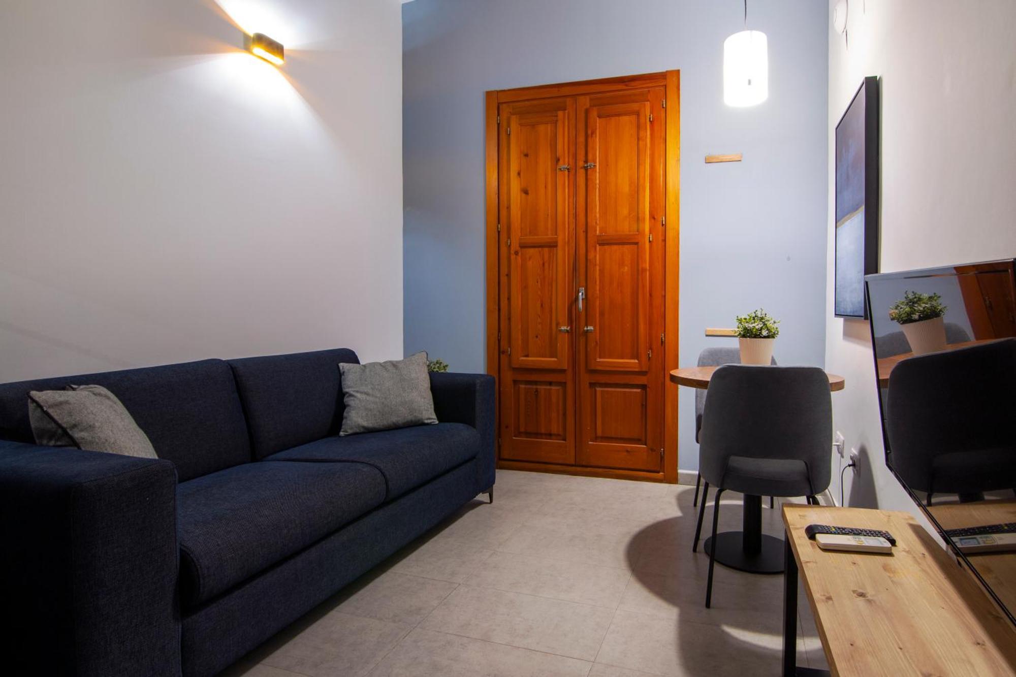 Welcomer Apartments Valensiya Dış mekan fotoğraf